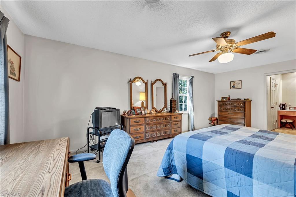 1512 Coventry Road High Point, NC 27262 - Photo 20 of 43 Gallery Image 20