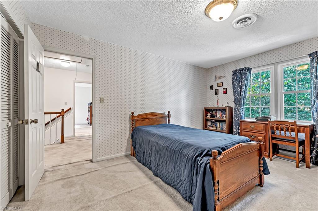 1512 Coventry Road High Point, NC 27262 - Photo 23 of 43 Gallery Image 23