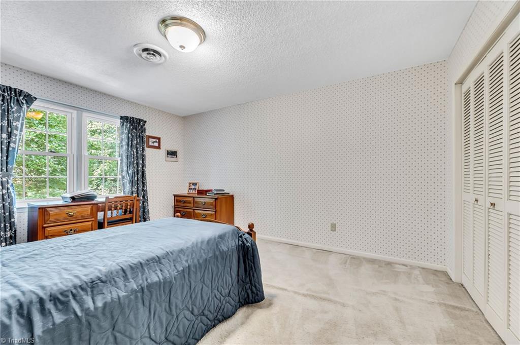 1512 Coventry Road High Point, NC 27262 - Photo 24 of 43 Gallery Image 24