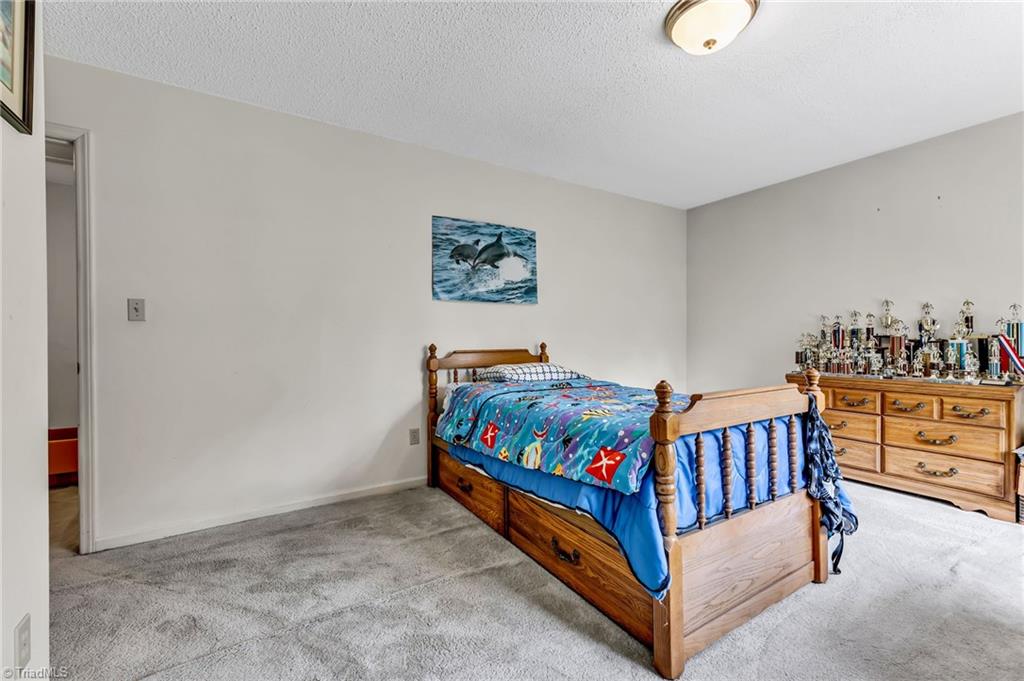 1512 Coventry Road High Point, NC 27262 - Photo 26 of 43 Gallery Image 26