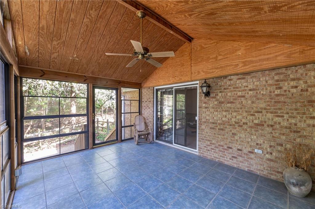 1512 Coventry Road High Point, NC 27262 - Photo 35 of 43 Gallery Image 35