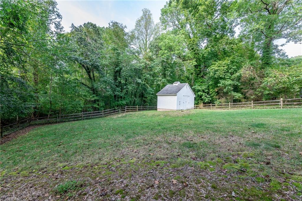 1512 Coventry Road High Point, NC 27262 - Photo 42 of 43 Gallery Image 42