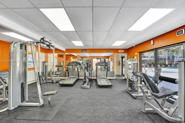 $170,000 | 950 Hillcrest Drive, Unit 112, Hollywood, FL 33021