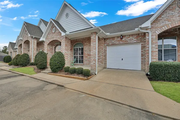 $180,000 | 12755 Mill Ridge Drive, Unit 1203, Cypress, TX 77429