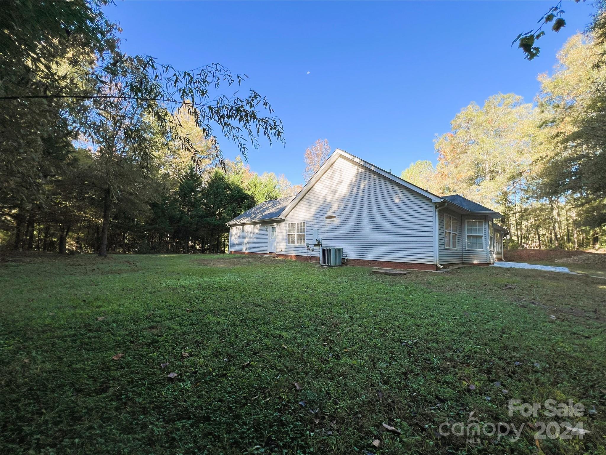 7009 Davis Road Waxhaw, NC 28173 - Photo 35 of 38 Gallery Image 35