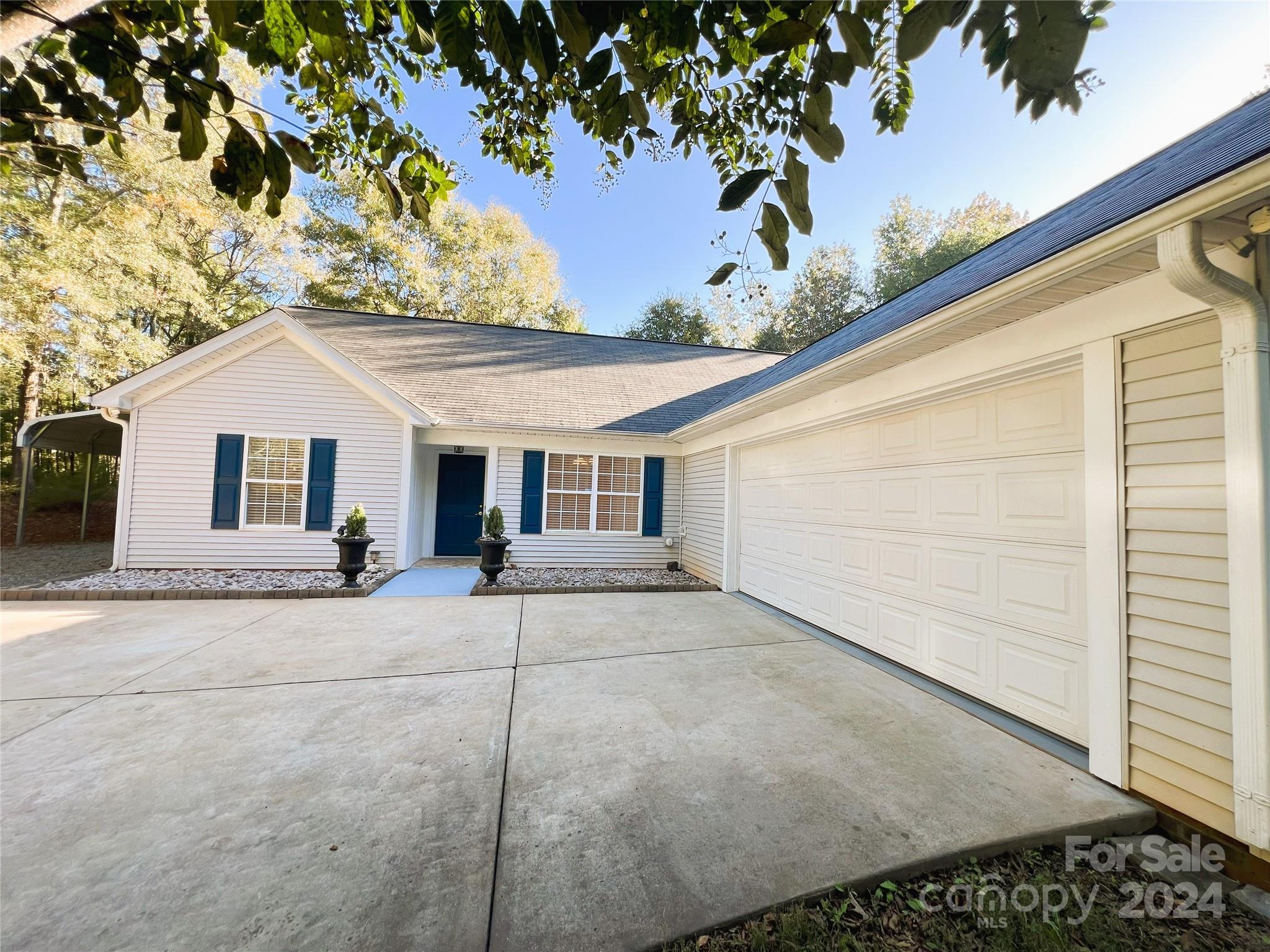 7009 Davis Road Waxhaw, NC 28173 - Photo 4 of 38 Gallery Image 4