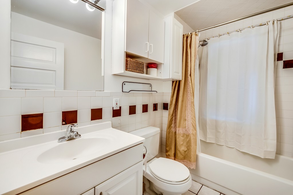 26 Boylston Road, Unit 1 Newton, MA 02461 - Photo 16 of 17