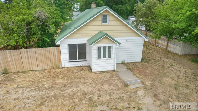 $260,000 | 1490 Albany Street, Idaho Falls, ID 83402