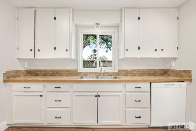 $260,000 | 1490 Albany Street, Idaho Falls, ID 83402