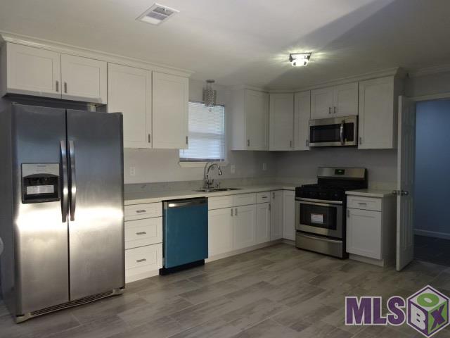 STAINLESS STEEL APPLIANCES