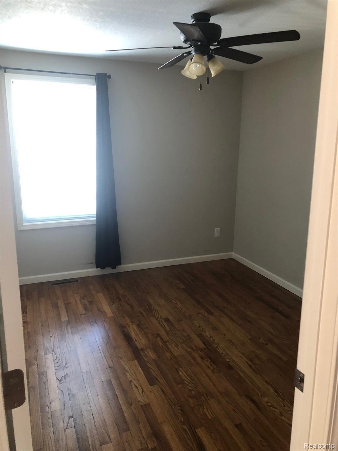 2105 Spaulding Road Monroe, MI 48162 - Photo 4 of 11 Room 1
