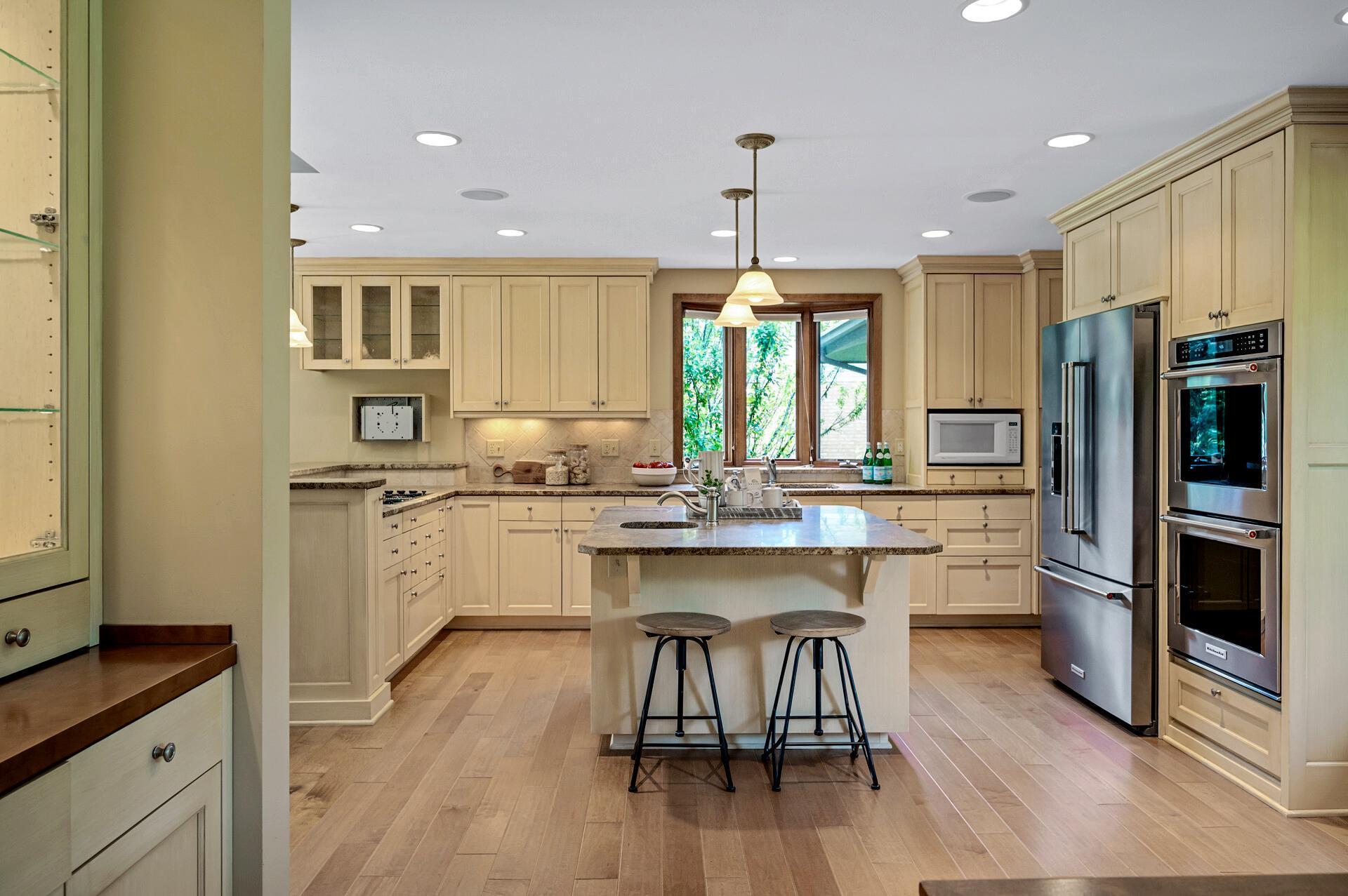 451 Reflection Road Apple Valley, MN 55124 - Photo 22 of 99