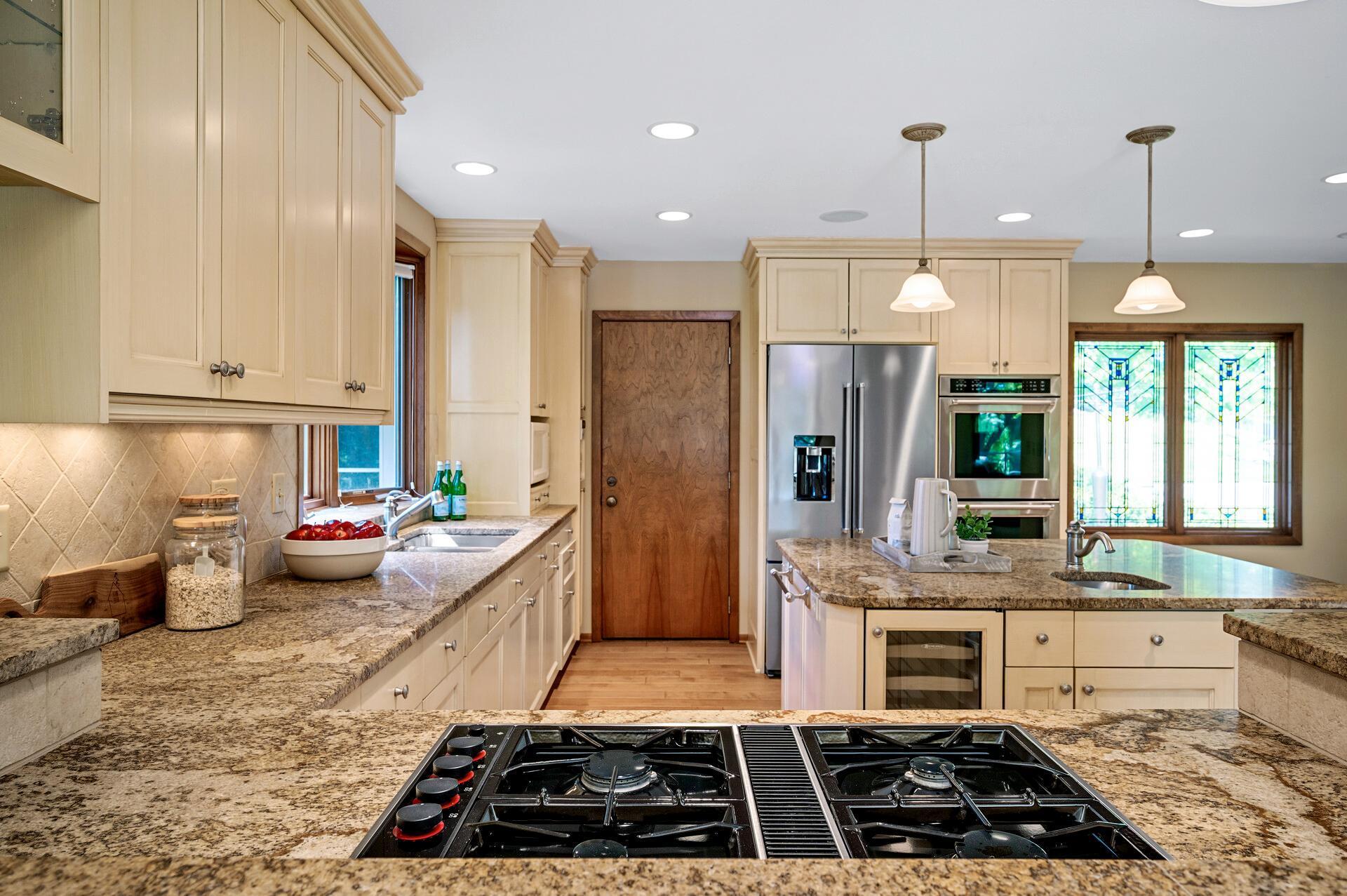 451 Reflection Road Apple Valley, MN 55124 - Photo 25 of 99