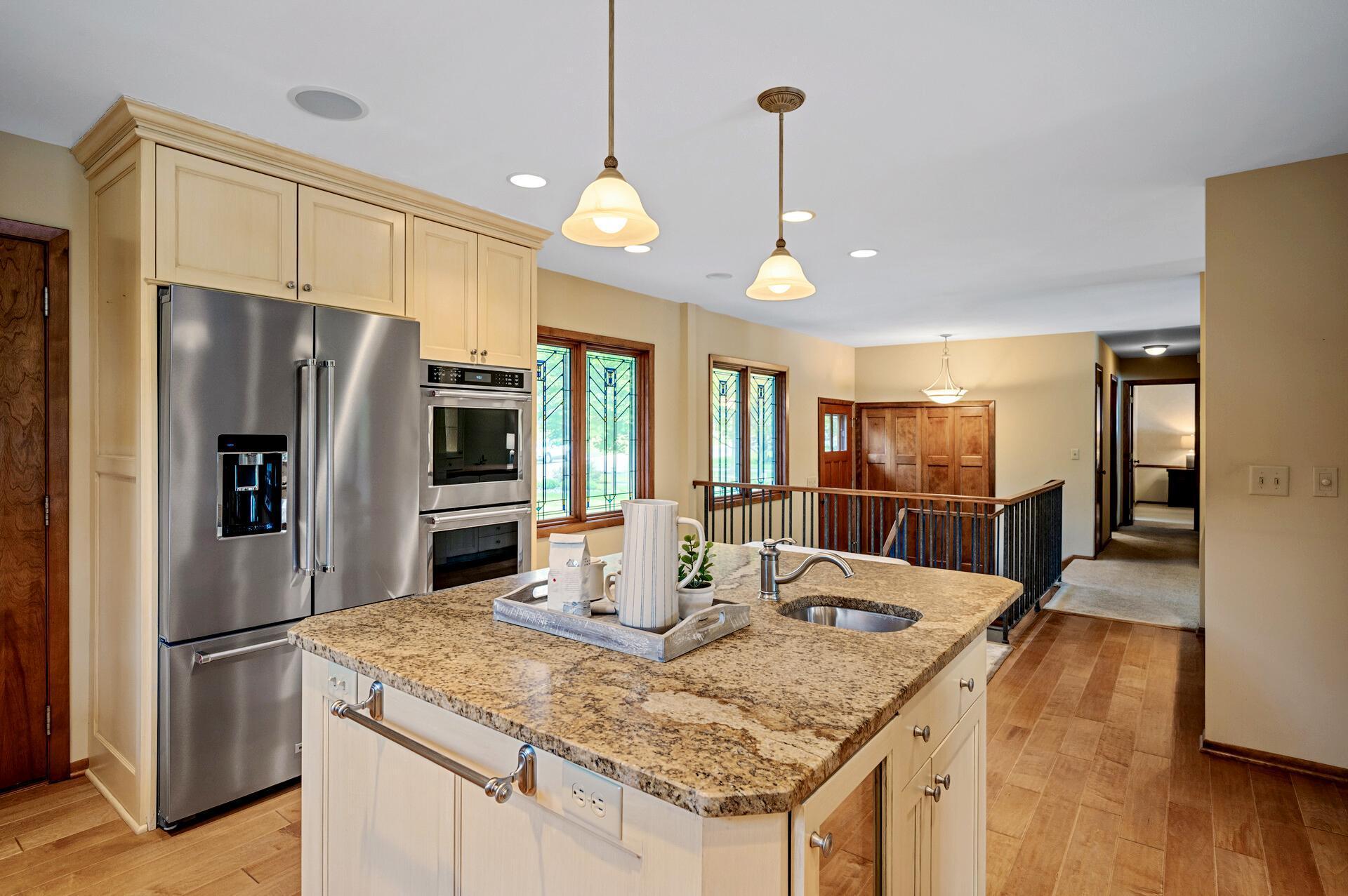 451 Reflection Road Apple Valley, MN 55124 - Photo 32 of 99