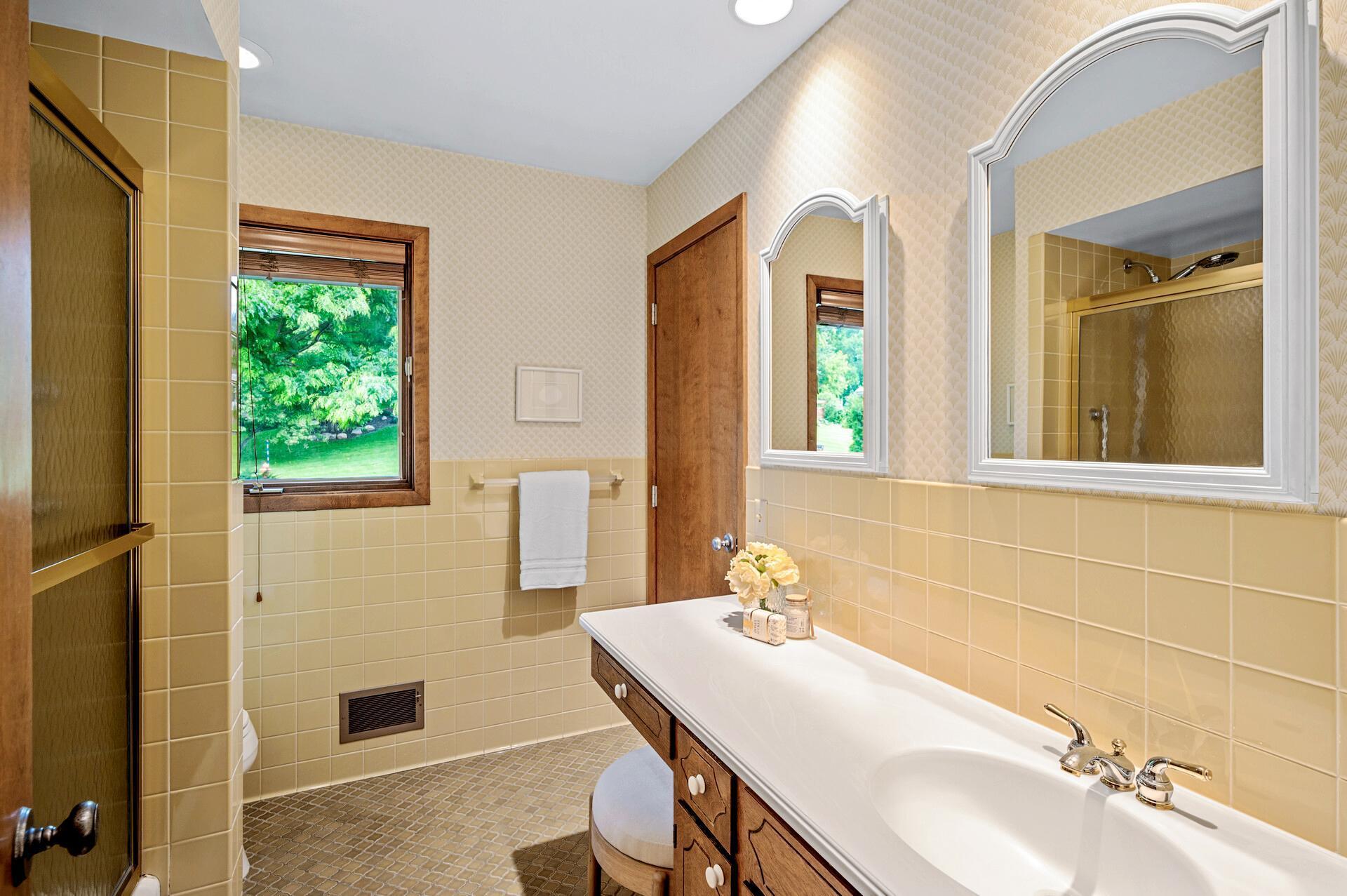 451 Reflection Road Apple Valley, MN 55124 - Photo 46 of 99