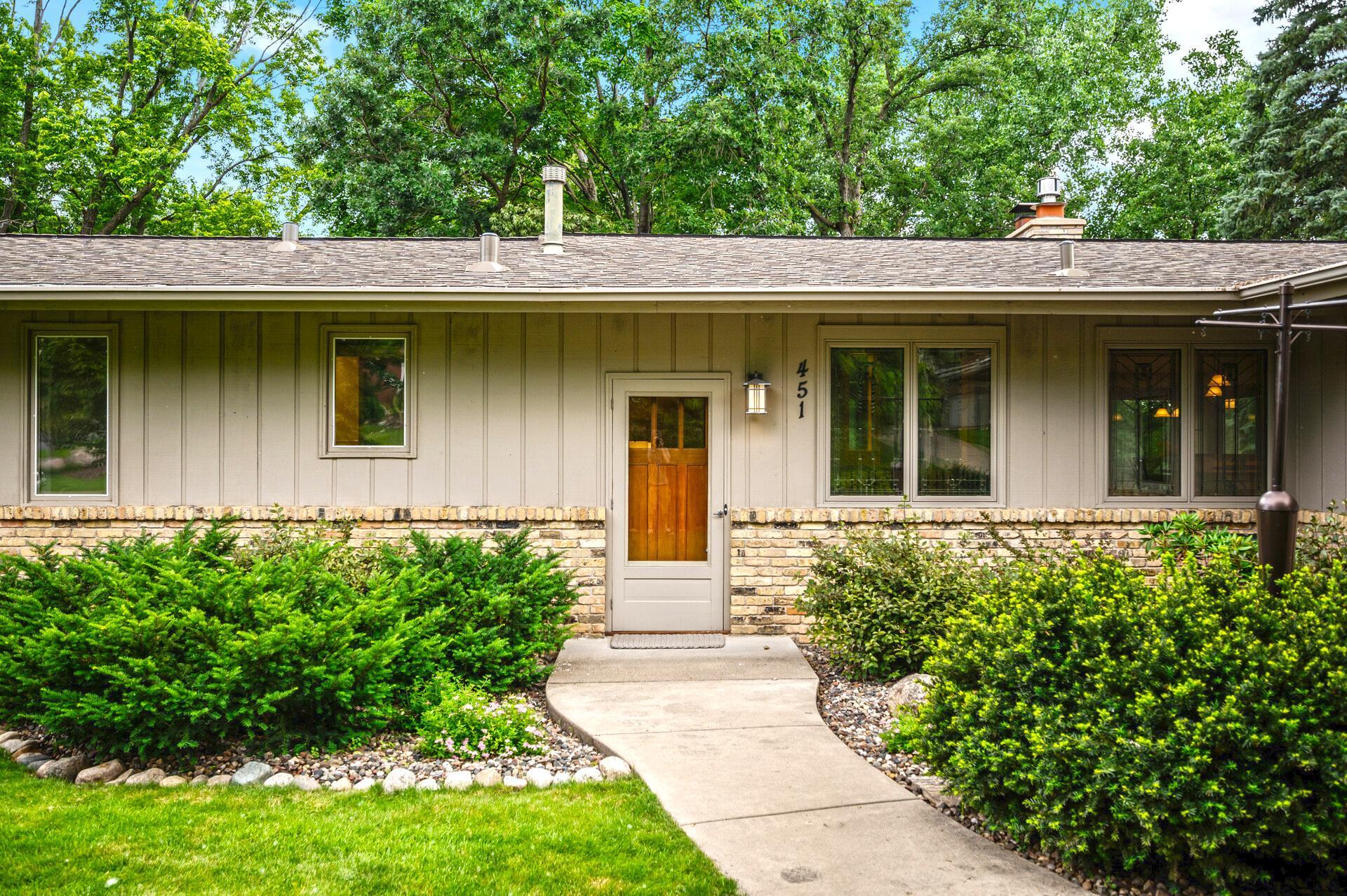 451 Reflection Road Apple Valley, MN 55124 - Photo 6 of 99