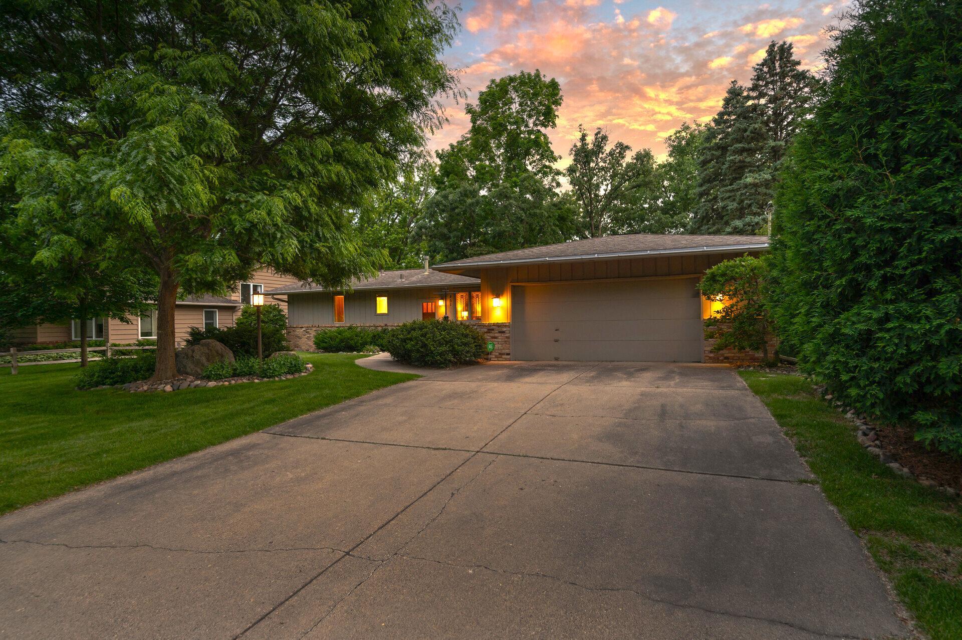 451 Reflection Road Apple Valley, MN 55124 - Photo 88 of 99