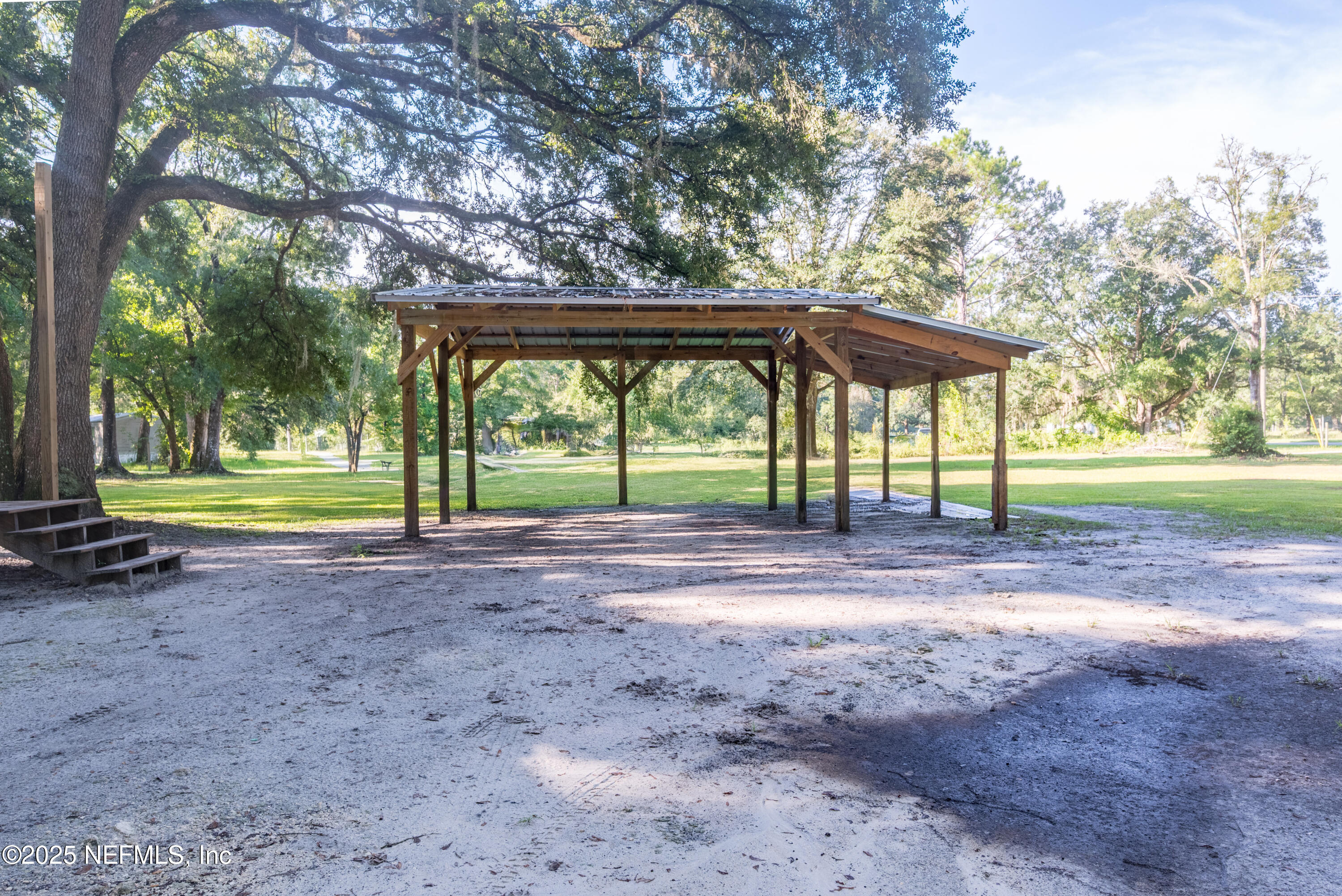 7236 Southeast 163rd Lane Lake Butler, FL 32054 - Photo 8 of 35 a view of a yard with tree s