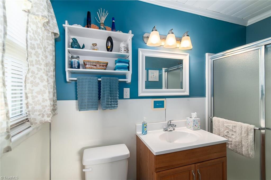 605 Shamrock Road High Point, NC 27265 - Photo 14 of 26 Gallery Image 14