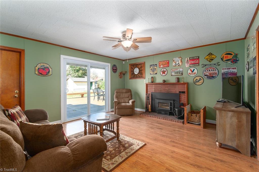 605 Shamrock Road High Point, NC 27265 - Photo 9 of 26 Gallery Image 9