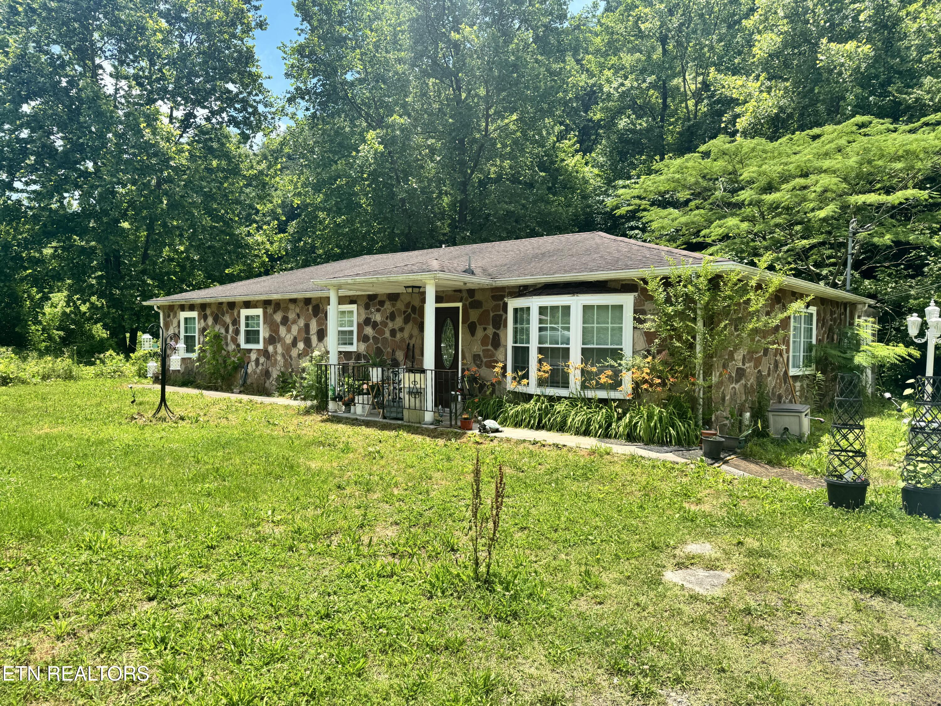 Front of House 2