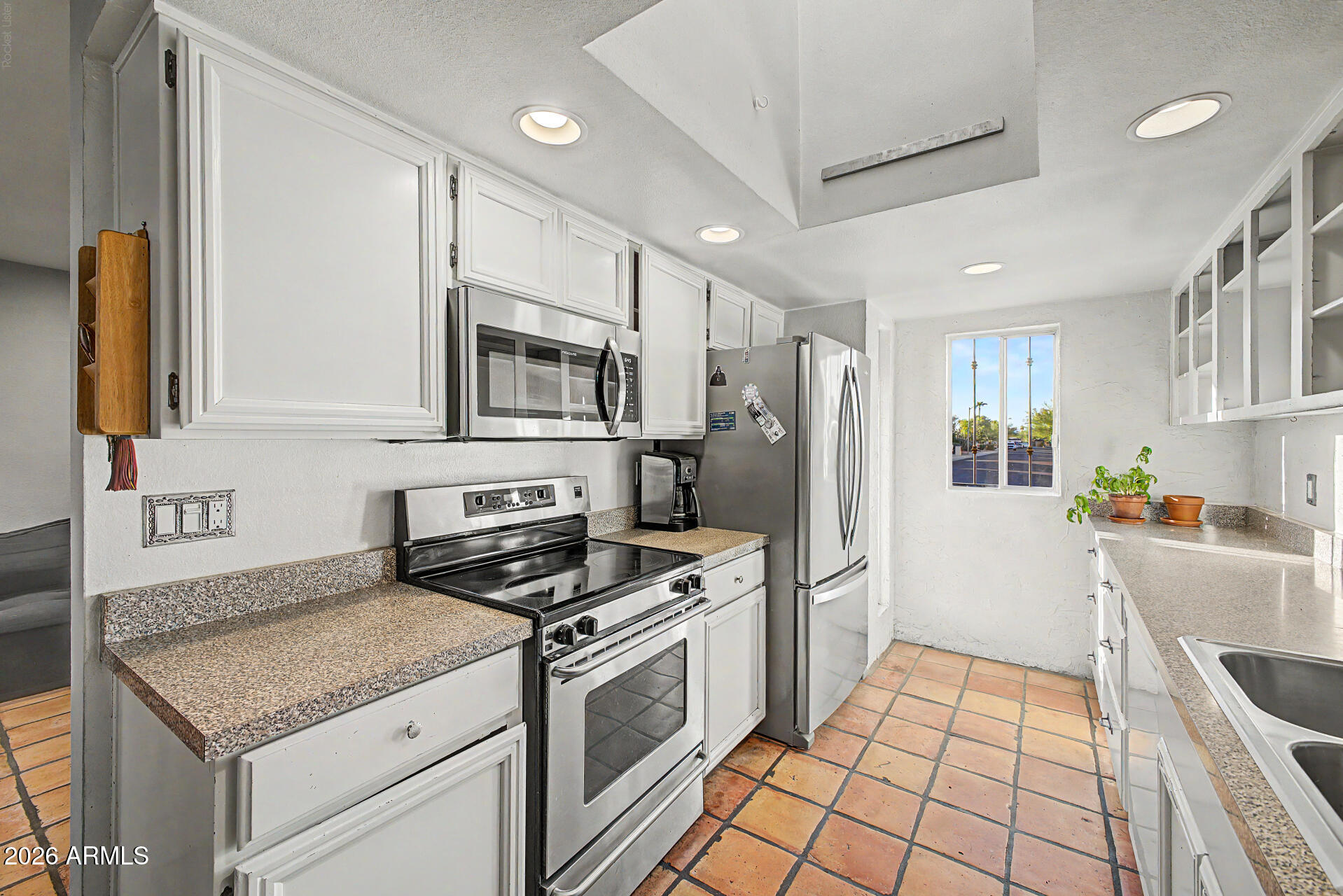 3821 East Wethersfield Road Phoenix, AZ 85032 - Photo 14 of 35 14 - Wethersfield