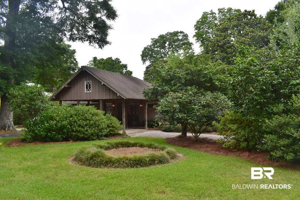 352 South Summit Street Fairhope, AL 36532 - Photo 6 of 49 Front Yard