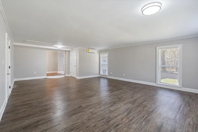 $385,000 | 10464 East Holmes Road, Collierville, TN 38017