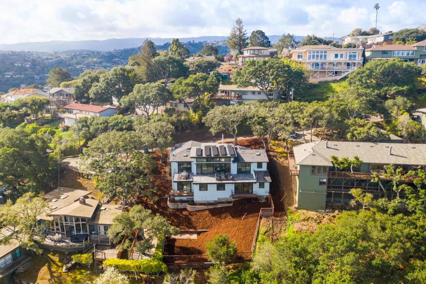 470 Erlin Drive San Carlos, CA 94070 - Photo 9 of 82