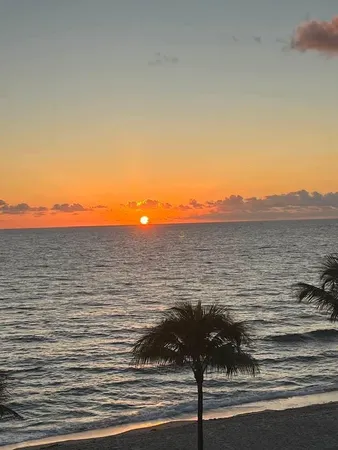 $3,200 | 1161 Hillsboro Mile, Unit 506, Hillsboro Beach, FL 33064