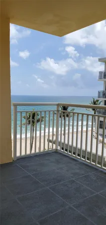 $3,200 | 1161 Hillsboro Mile, Unit 506, Hillsboro Beach, FL 33064