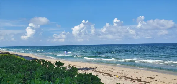 $3,200 | 1161 Hillsboro Mile, Unit 506, Hillsboro Beach, FL 33064