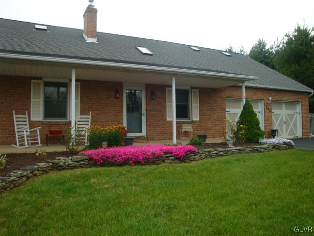320 Royal Manor Road Easton, PA 18042 - Photo 1 of 41 Gallery Image 1