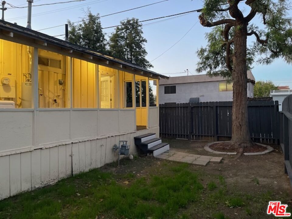 1608 E Street Bakersfield, CA 93301 - Photo 30 of 34 a view of backyard with cabin