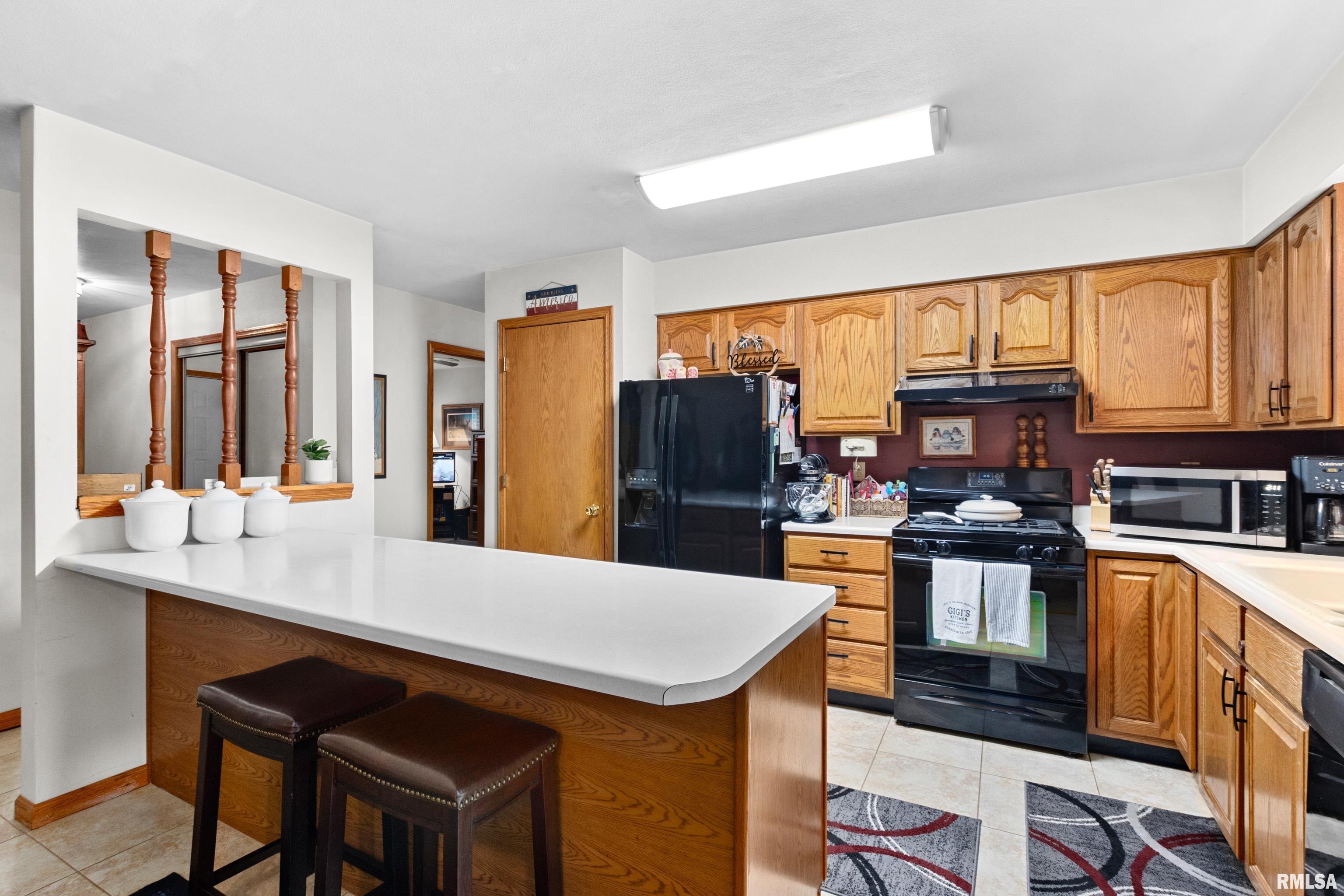 201 North Rustic Road East Peoria, IL 61611 - Photo 11 of 32 Gallery Image 11