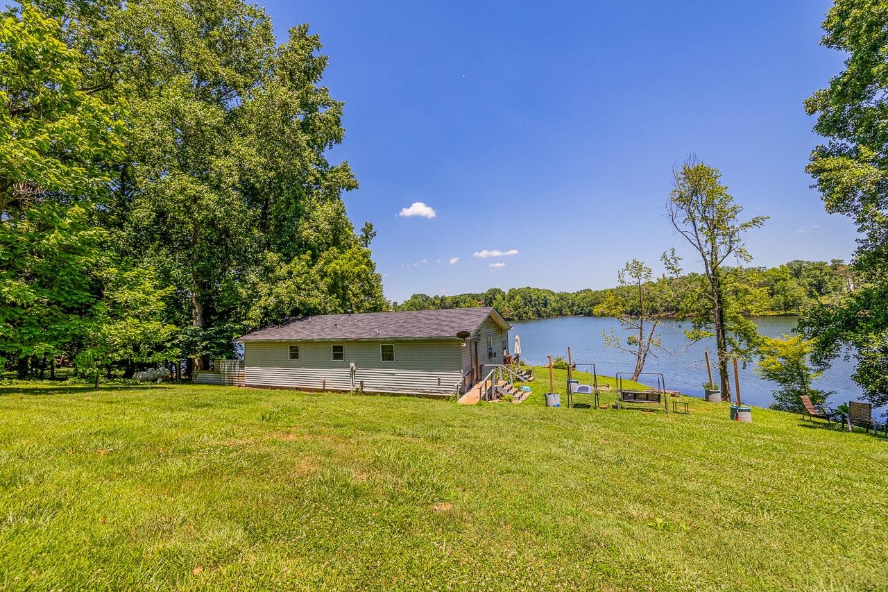 240 Canady Road Wellford, SC 29385 - Photo 8 of 36