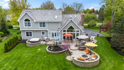 $1,175,000 | 25568 North Countryside Drive, Lake Barrington, IL 60010