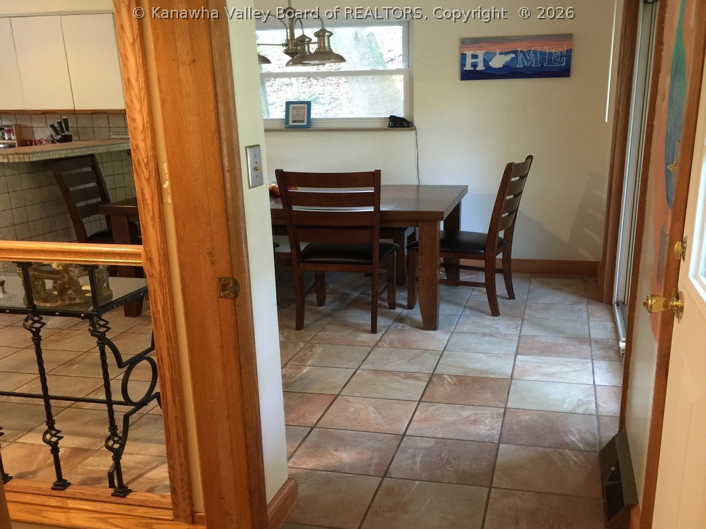 809 Daverton Road Charleston, WV 25303 - Photo 6 of 26 Gallery Image 6