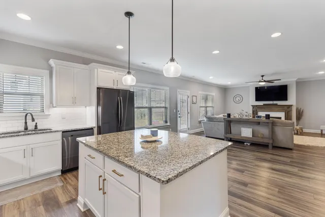 $2,600 | 6093 Amber Forest Trail, Hixson, TN 37343