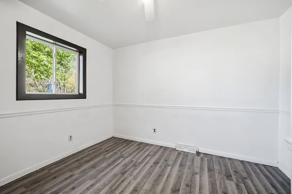 $2,000 | 604 South Center Street, Plano, IL 60545