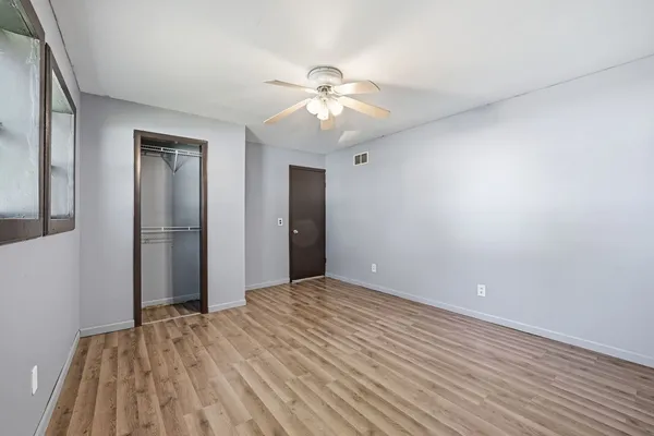 $2,000 | 604 South Center Street, Plano, IL 60545