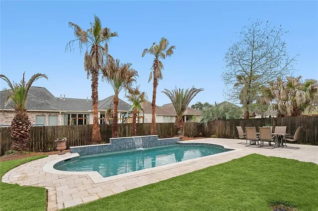 $595,000 | 372 Chateau Sonesta, Mandeville, LA 70471