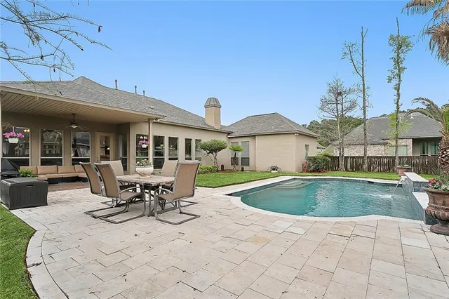 $595,000 | 372 Chateau Sonesta, Mandeville, LA 70471