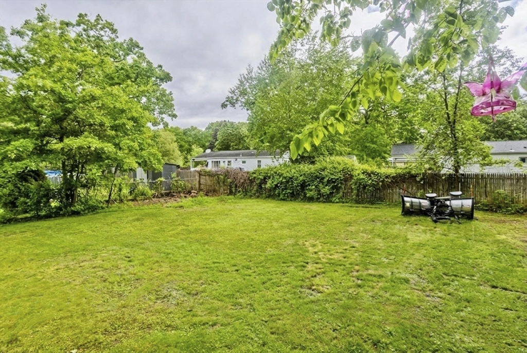 91 Spikenard Circle Springfield, MA 01129 - Photo 5 of 30