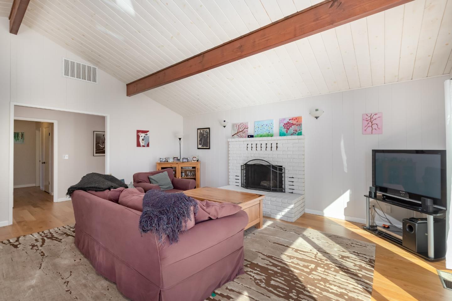 85 Ross Road Aptos, CA 95003 - Photo 6 of 29 Gallery Image 6