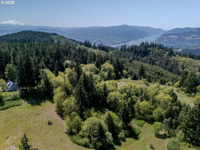 $975,000 | 59 Tunnel Road, White Salmon, WA 98672