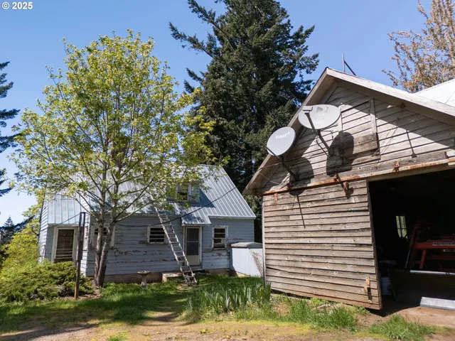 $975,000 | 59 Tunnel Road, White Salmon, WA 98672