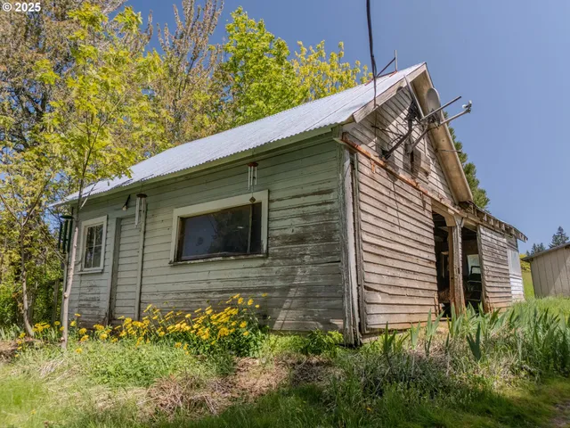 $975,000 | 59 Tunnel Road, White Salmon, WA 98672