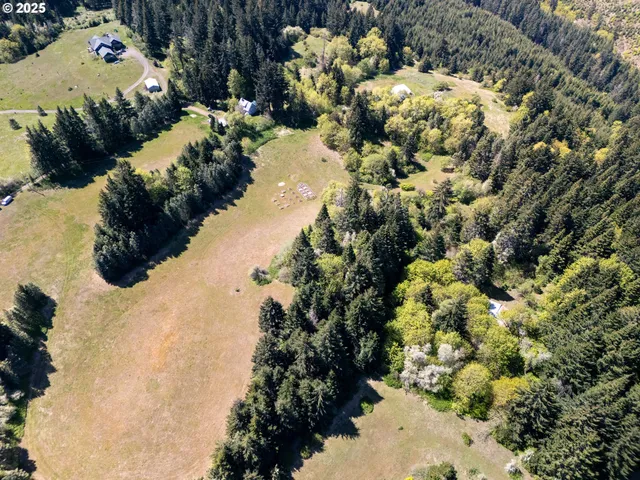 $975,000 | 59 Tunnel Road, White Salmon, WA 98672