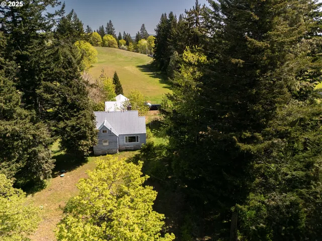 $975,000 | 59 Tunnel Road, White Salmon, WA 98672